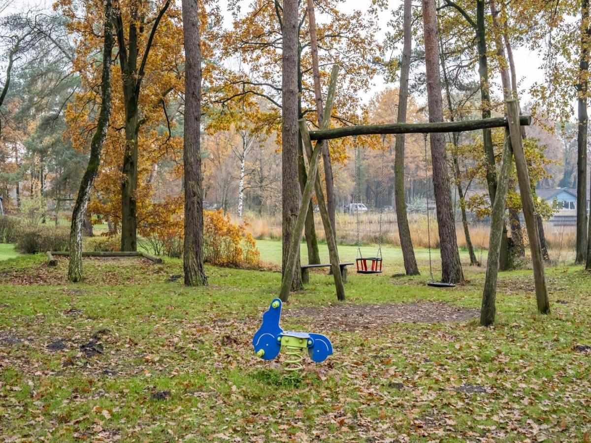 Modern Holiday Home In Stramproy In The Forest Zewnętrze zdjęcie